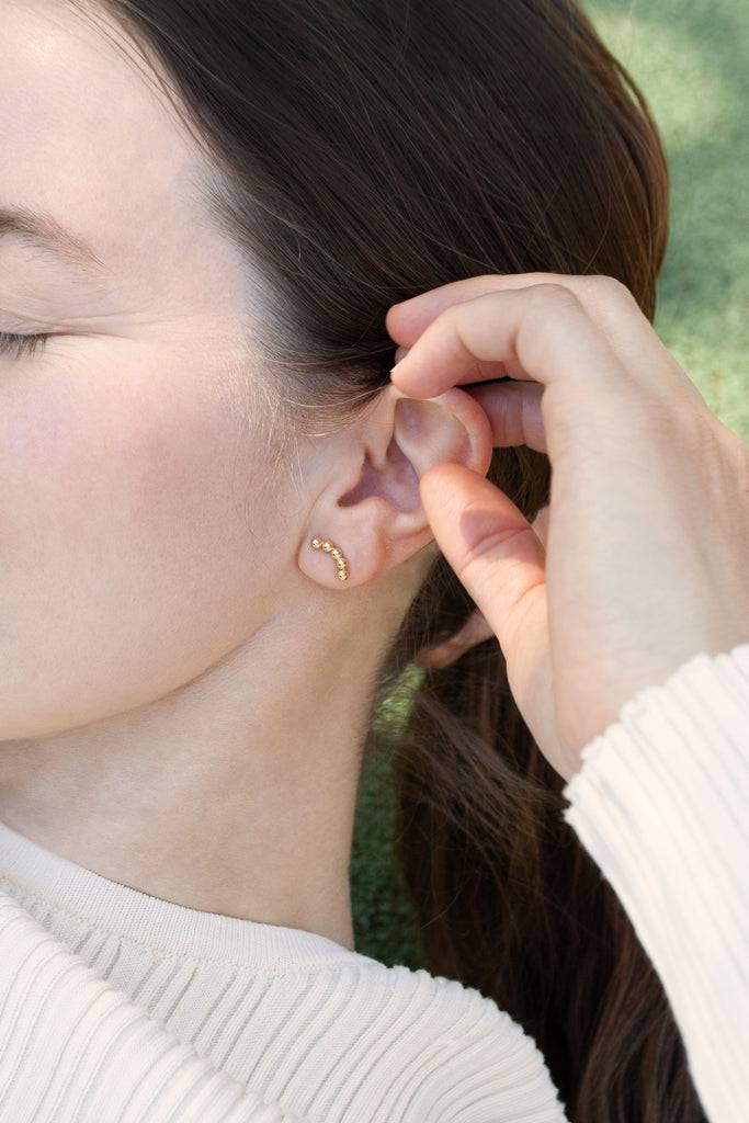 JUKSEREI BONBON EAR STUDS Tiefpreis