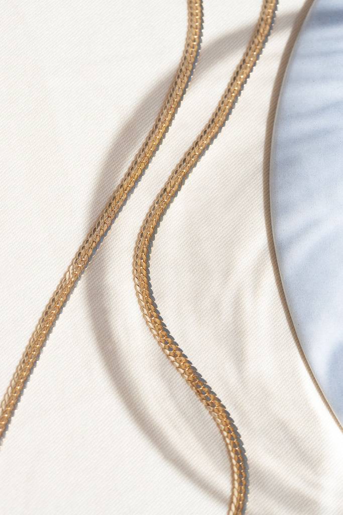 JUKSEREI FLOS NECKLACE Zeitbegrenzte Promotion