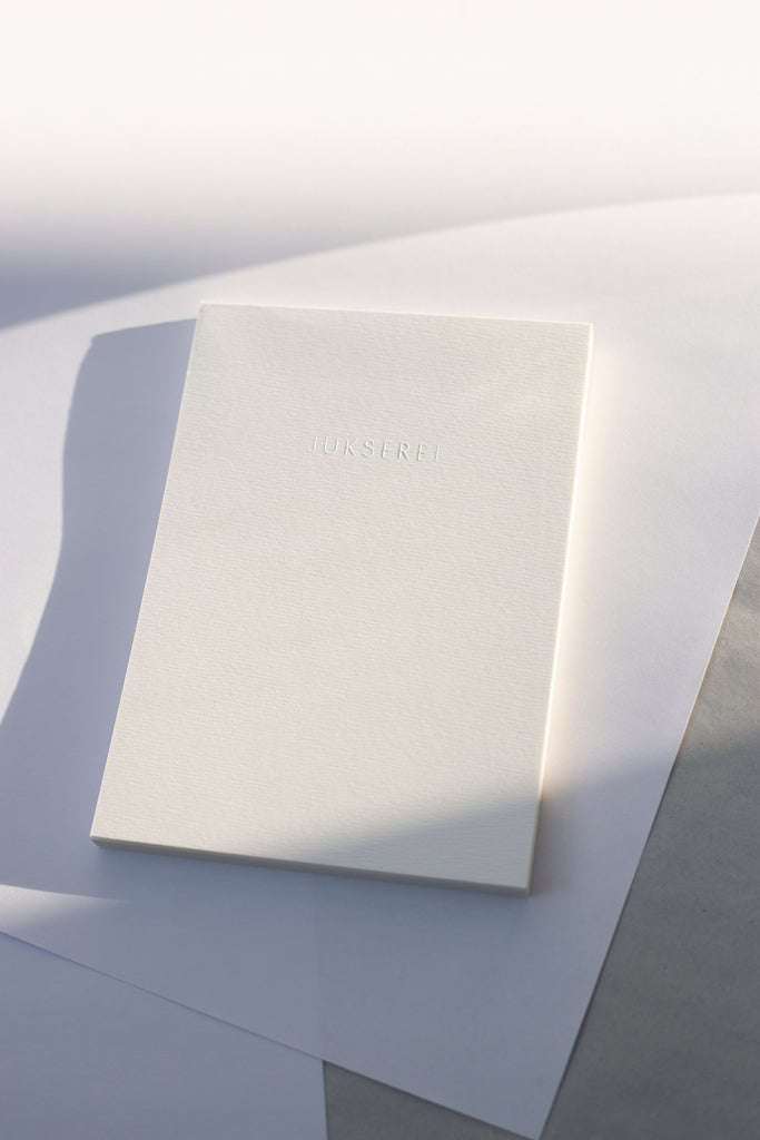 JUKSEREI NOTEBOOK WHITE · B-STOCK Schlussverkauf