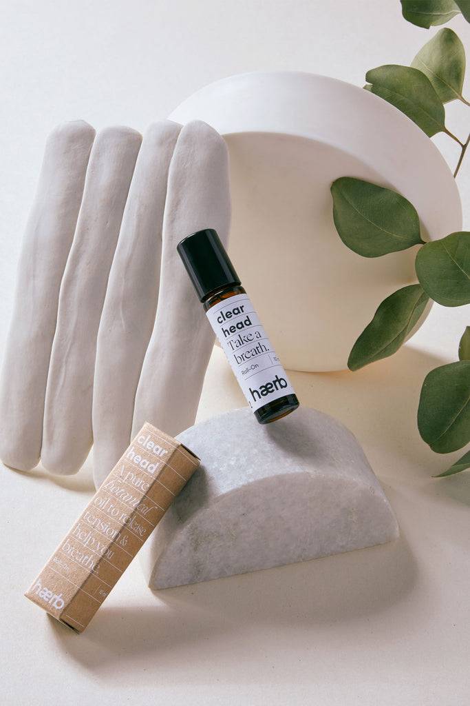 JUKSEREI HÆRB · ORGANIC SCENT ROLL-ON Valentinstagsangebot