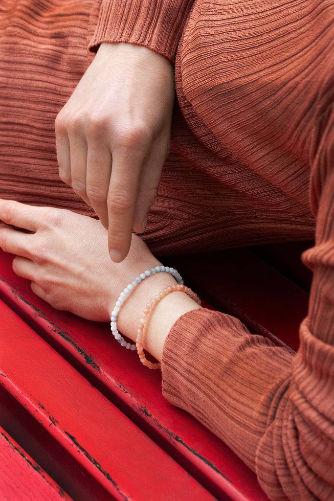 JUKSEREI BIRTHSTONE BUNGEE BRACELET Räumungsverkauf