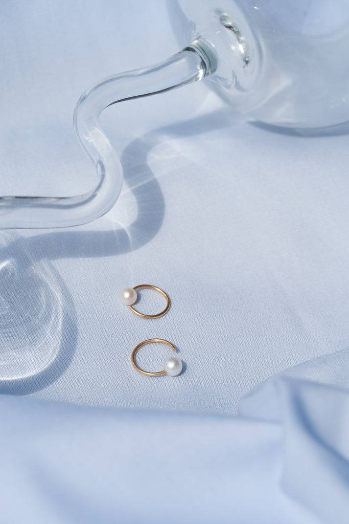 JUKSEREI VOYAGE TWIST EARRINGS MINI Nur für heute