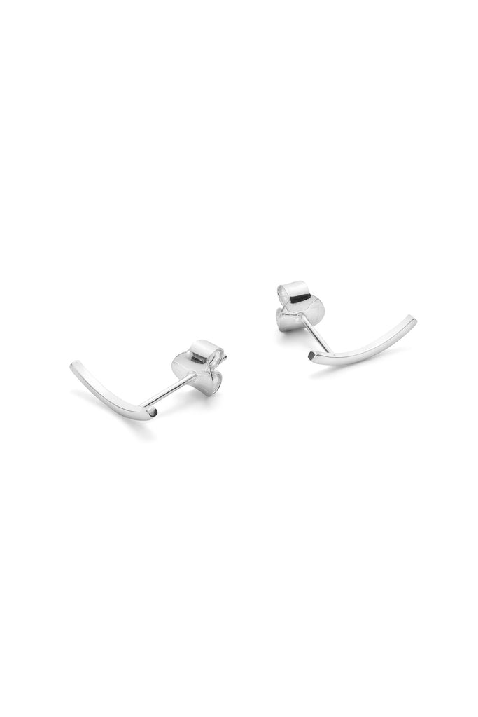 JUKSEREI CURVED EAR STUDS Sonderangebot
