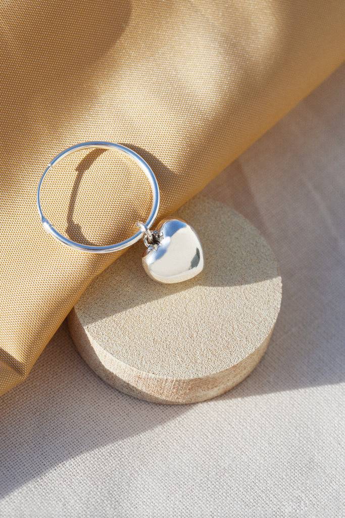 JUKSEREI AMORE CHARM EARRINGS Tiefpreis