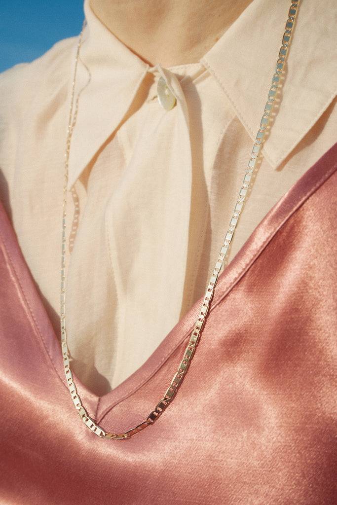 JUKSEREI KAIA NECKLACE LONG Kostenlose Rückgabe