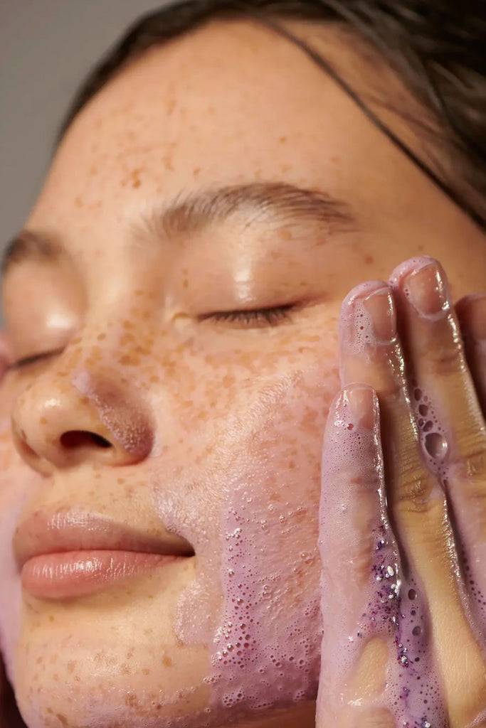 JUKSEREI MERME · FACIAL CLEANSER WITH PURPLE CARROT Auslauf