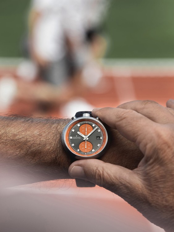 Junghans 1972 Competition Kauf eins, bekomm eins gratis