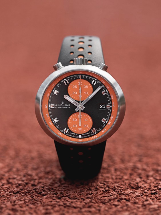 Junghans 1972 Competition Kauf eins, bekomm eins gratis