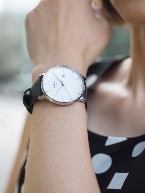 Junghans FORM A Kauf eins, bekomm eins gratis