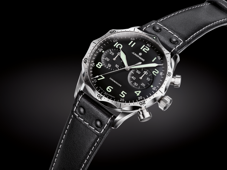 Junghans Pilot Chronoscope Kostenlose Rückgabe
