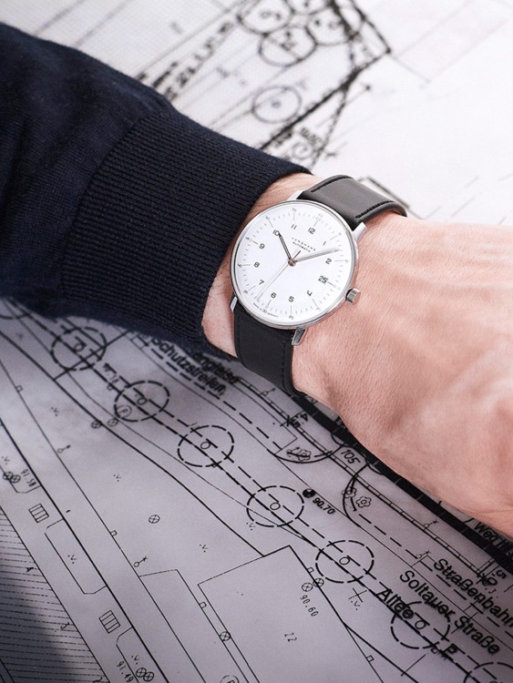 Junghans max bill Automatic Nur noch ein Tag übrig