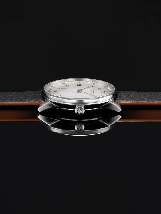 Junghans FORM A Günstiger Verkauf
