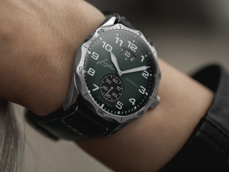 Junghans Pilot Automatic Saisonale Angebote
