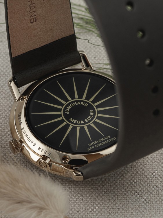 Junghans max bill MEGA Solar Exklusivangebot