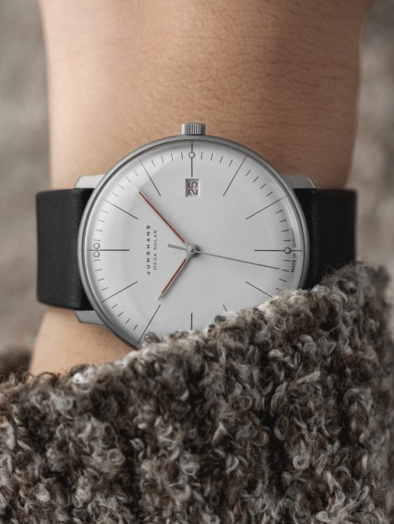 Junghans max bill MEGA Solar Bauhaus Preisnachlass