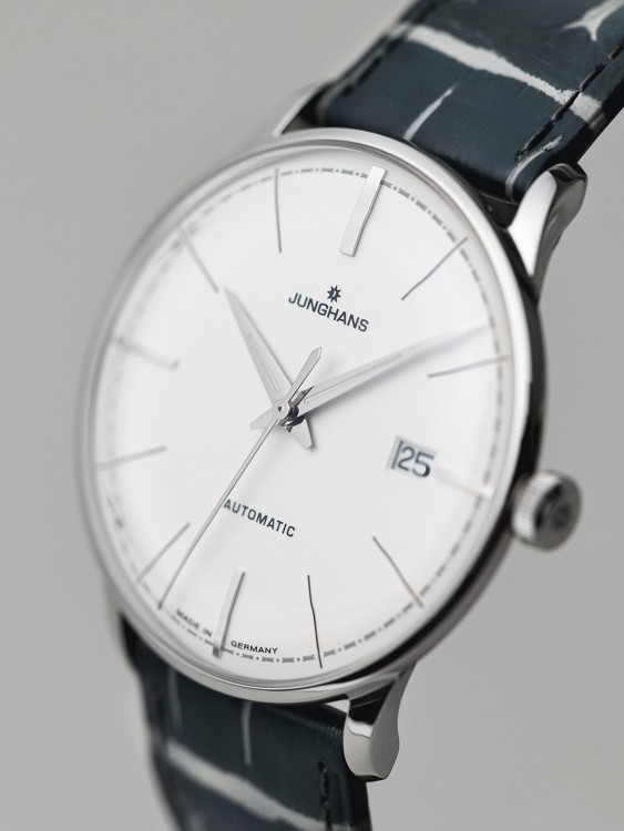 Junghans Meister Classic Terrassenbau Blitzverkäufe