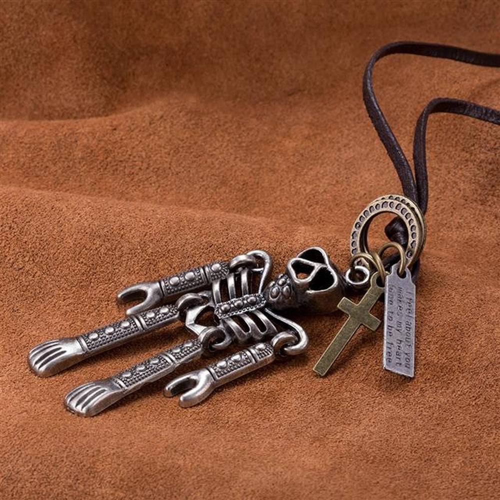 Lau Fashion Echt Leder Halskette Surfer Style Damen & Herren Braun Skull Schmuck Ringe Großer Ausverkauf