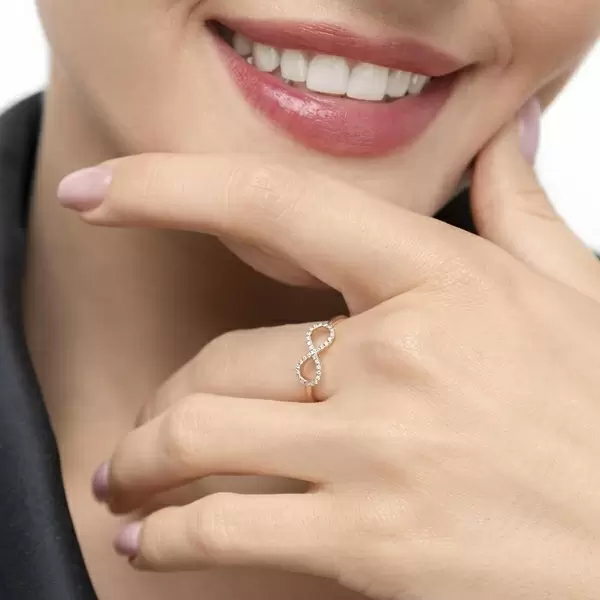 Leaf Jewelry Infinityring mit Diamanten, 18 K Rosegold Exklusivangebot