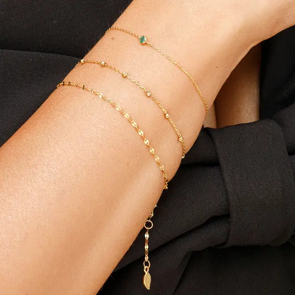 Leaf Jewelry Armkette Smaragd, 14K Weißgold Kostenlose Rückgabe