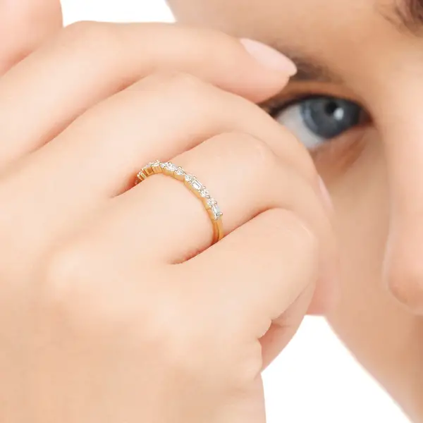 Leaf Jewelry Ring mit Baguette Diamanten, 14K Gelbgold Bestseller