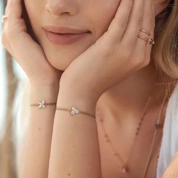 Leaf Jewelry Glücksbändchen Leaf Flower, 18 K Rosegold vergoldet, Beige Discount Store für neue Produkte