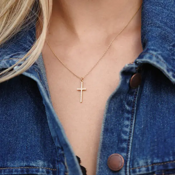 Leaf Jewelry Halskette Kreuz mit Zirkonia, 18 K Rosegold vergoldet Fabrikverkauf