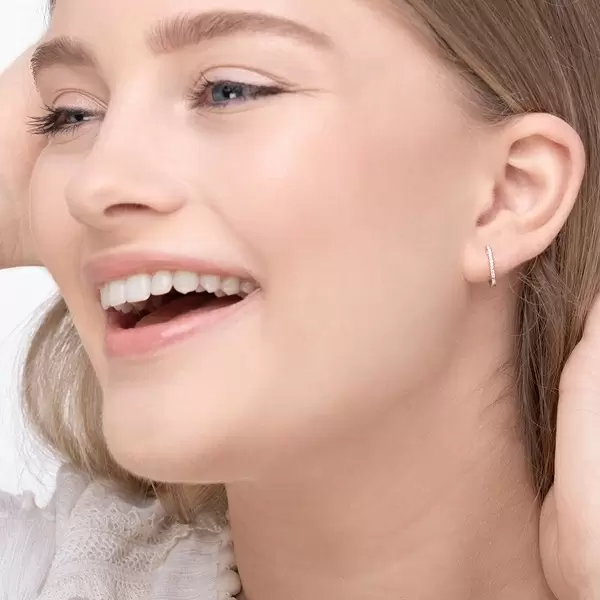 Leaf Jewelry Creole Circle XS mit Diamanten, 12mm, 18 Weißgold Neueste Stile