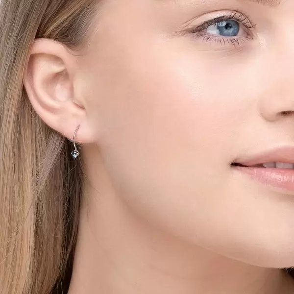 Leaf Jewelry Ohrringe Cabochon, Blaue Topas, 14 K Weißgold Exklusivangebot