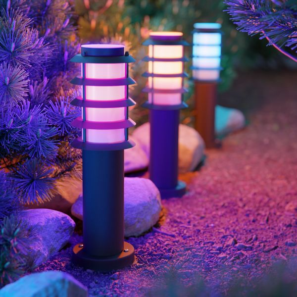 Pollerleuchte PORU Gitter mit Erdspieß für außen, Edelstahl, rund, inkl. Smart Home RGBW E27 LED Lampe, 8,89W, 892lm (Farbe, Mit Kabel wählbar) Begrenzte Freigabe