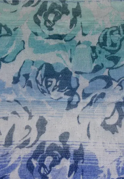 -50% SALE Leslii Schal Blumen-Muster Rosen gemusterter Fransen-Schal Muster-Schal in Blau Mint Im Verkauf