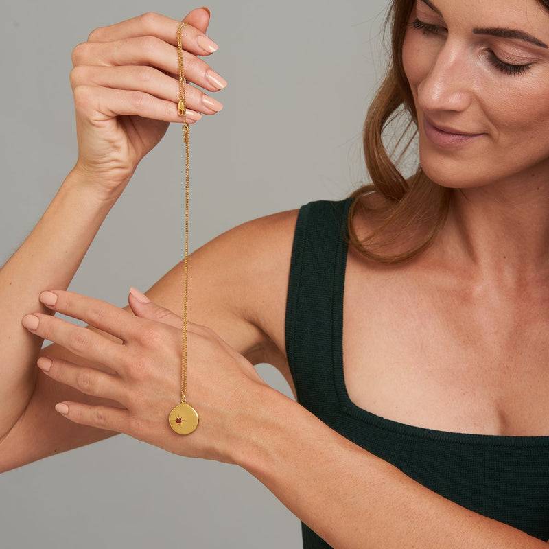 Mosuo Jewellery Geburtsstein Halskette Januar - Vermeil & Granat Speichern exportieren