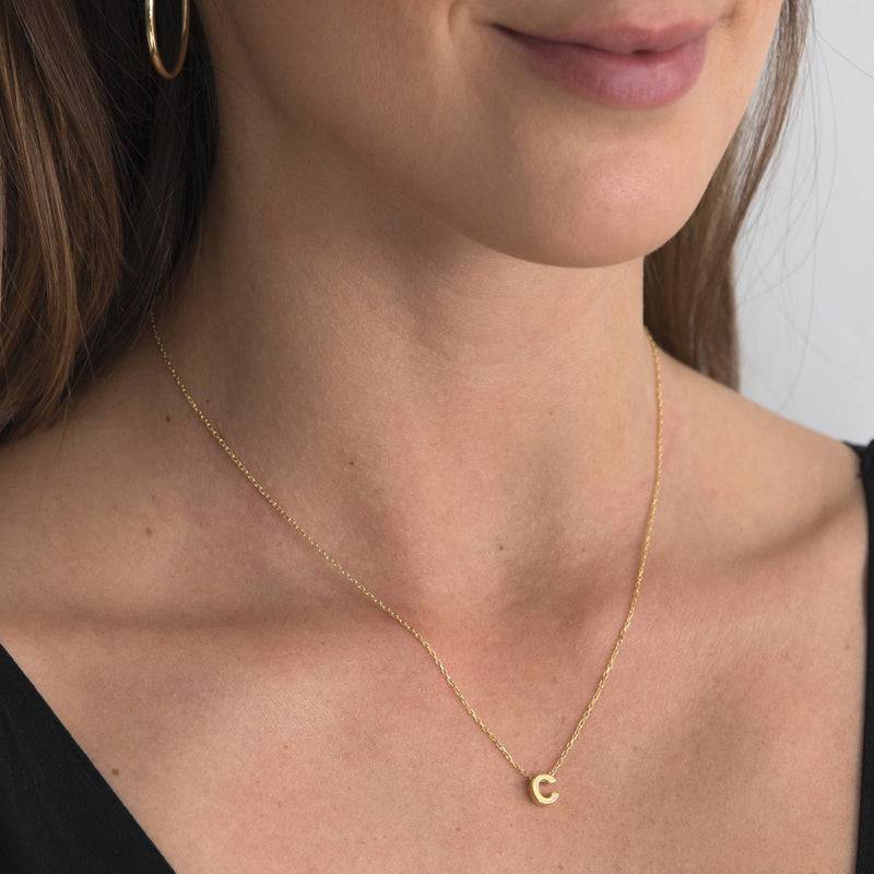 Mosuo Jewellery Diamant Buchstaben Halskette “C” - Vermeil Nur für heute