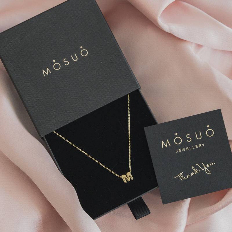 Mosuo Jewellery Diamant Buchstaben Halskette “M” - Vermeil Kostenloser Versand international