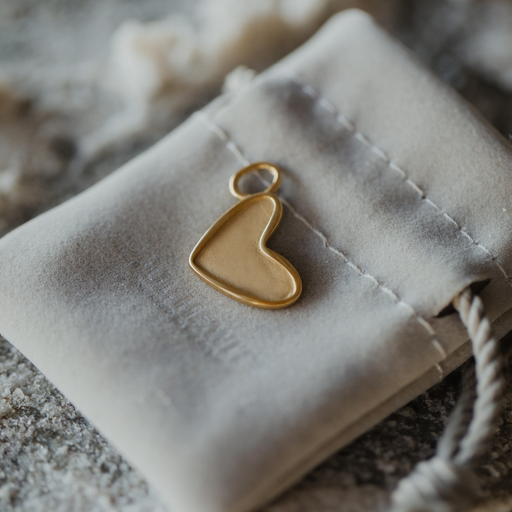 Paul Hewitt Engravable Heart Charm Gold Bis zu 50% Rabatt