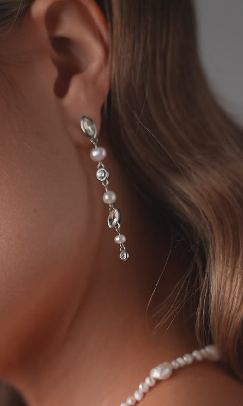 Paul Valentine Adorn Earrings Riesige Ersparnisse