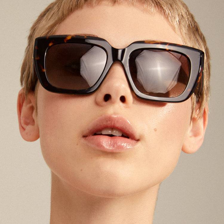 Pilgrim JOGLI Recycelte Sonnenbrille Schildpatt-Braun/Gold Bestseller