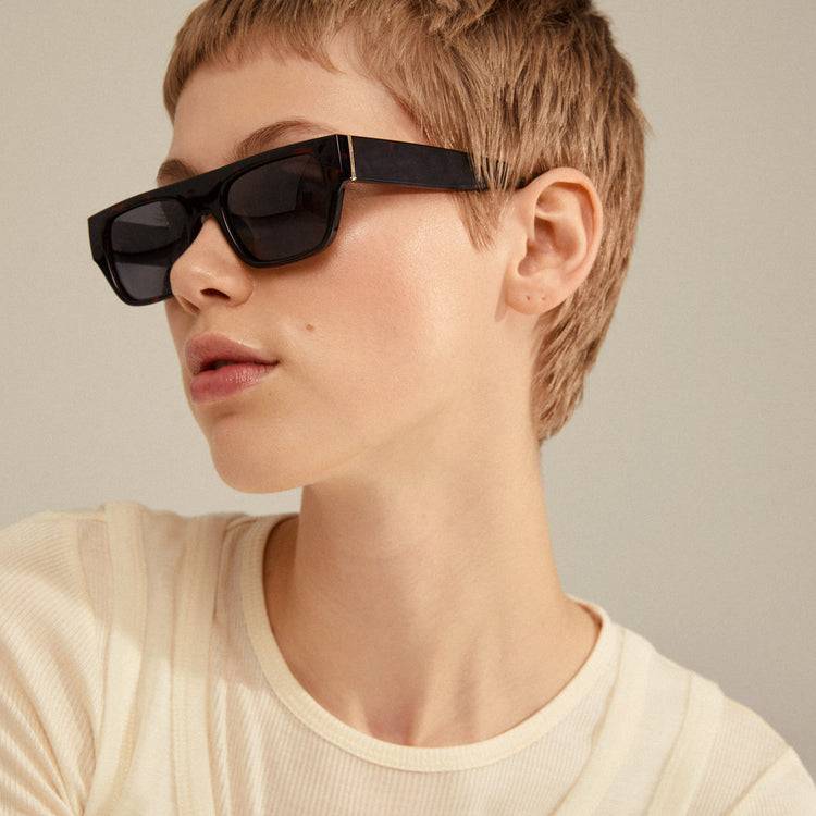 Pilgrim ENIEL Recycelte Sonnenbrille Schildpatt-Braun/Gold Saisonale Angebote