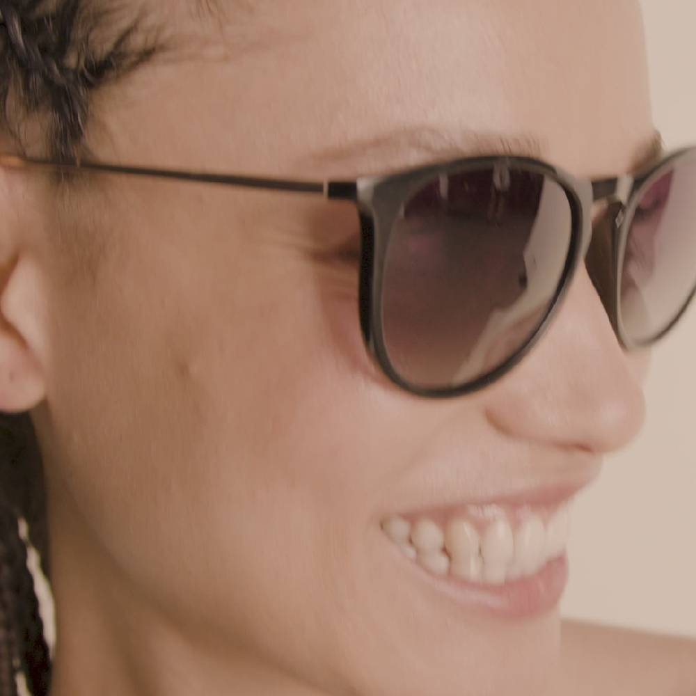 Pilgrim VANILLE Sonnenbrille Schwarz/Gold Meist gekauft