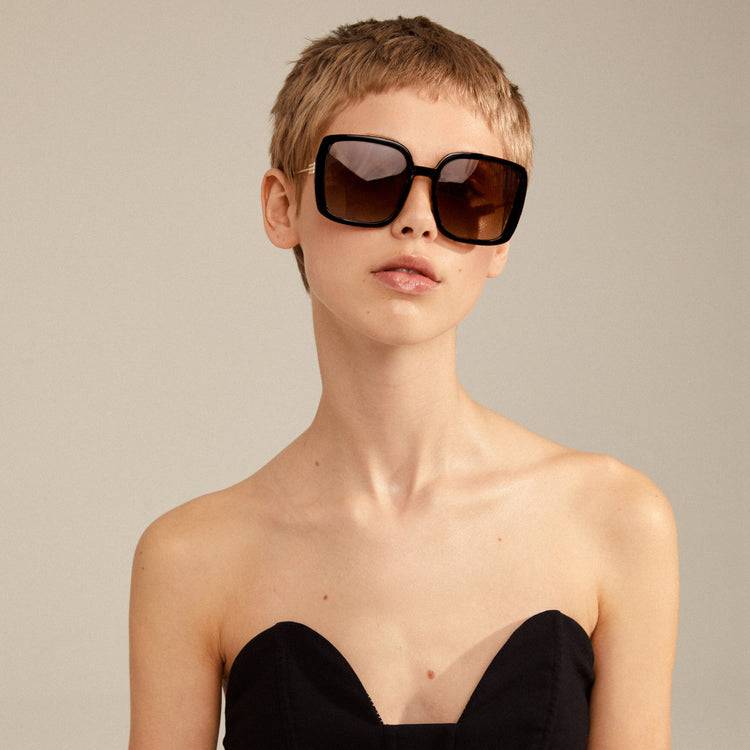 Pilgrim ALIET Sonnenbrille Schwarz/Gold Limitierter Zeitrabatt
