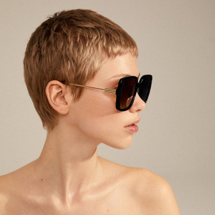 Pilgrim ALIET Sonnenbrille Schwarz/Gold Limitierter Zeitrabatt