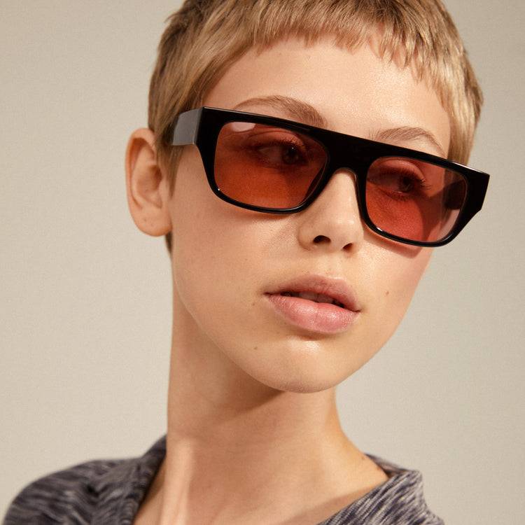 Pilgrim ENIEL Recycelte Sonnenbrille Schwarz/Gold Sonderangebot
