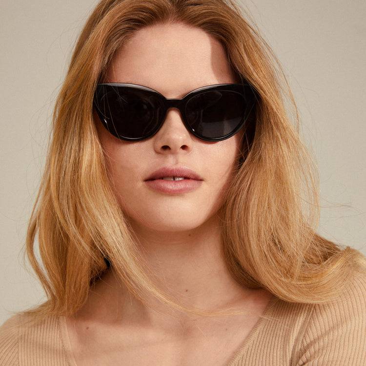 Pilgrim RAISA Recycelte Sonnenbrille Schwarz Flash Sale