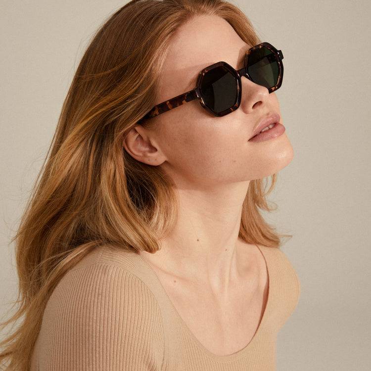 Pilgrim KIMANI Recycelte Sonnenbrille Schildpatt-Braun Begrenztes Angebot