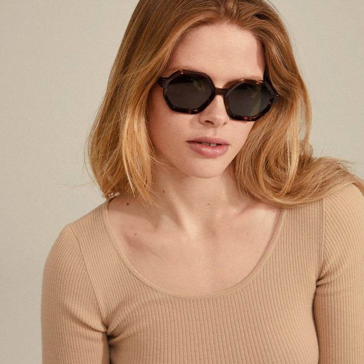 Pilgrim KIMANI Recycelte Sonnenbrille Schildpatt-Braun Begrenztes Angebot