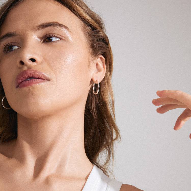 Pilgrim CHARM recycelte große Creolen versilbert Top Angebot