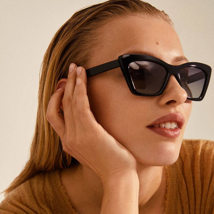Pilgrim DAKOTA eckige Cat-Eye-Sonnenbrille schwarz Zeitlich begrenztes Angebot