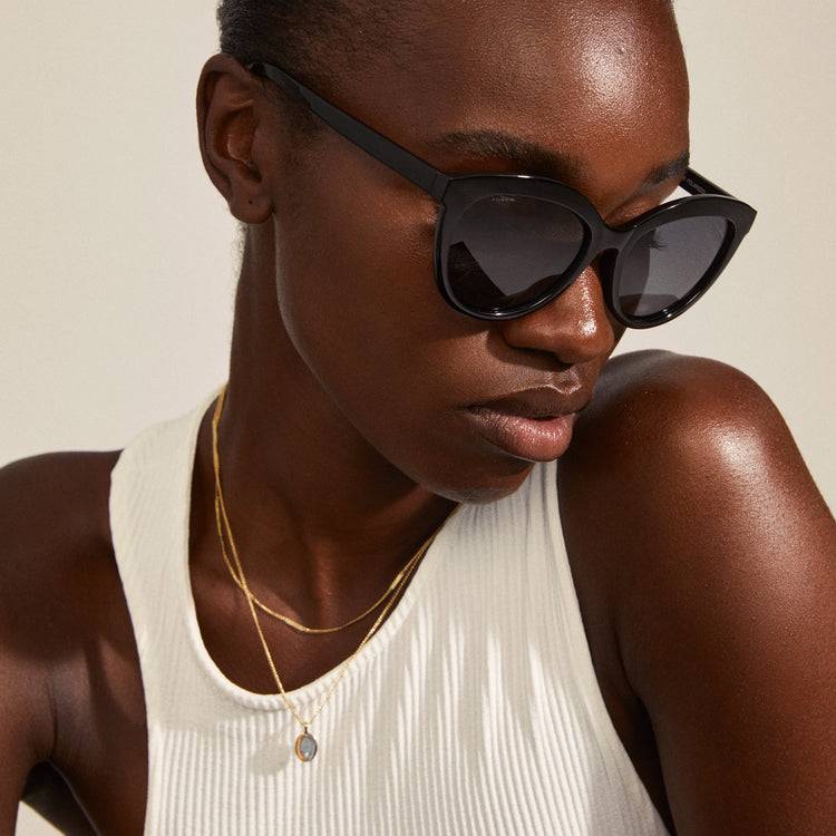 Pilgrim MARLENE recycelte Cat-Eye-Sonnenbrille schwarz Große Rabatte