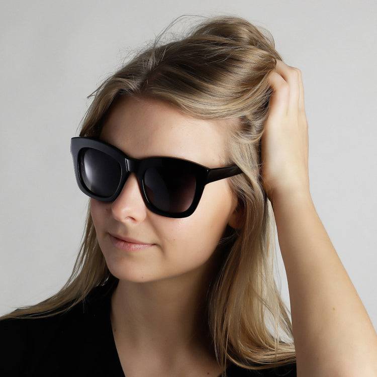 Pilgrim Sonnenbrille : Dael : Schwarz Neueste Stile