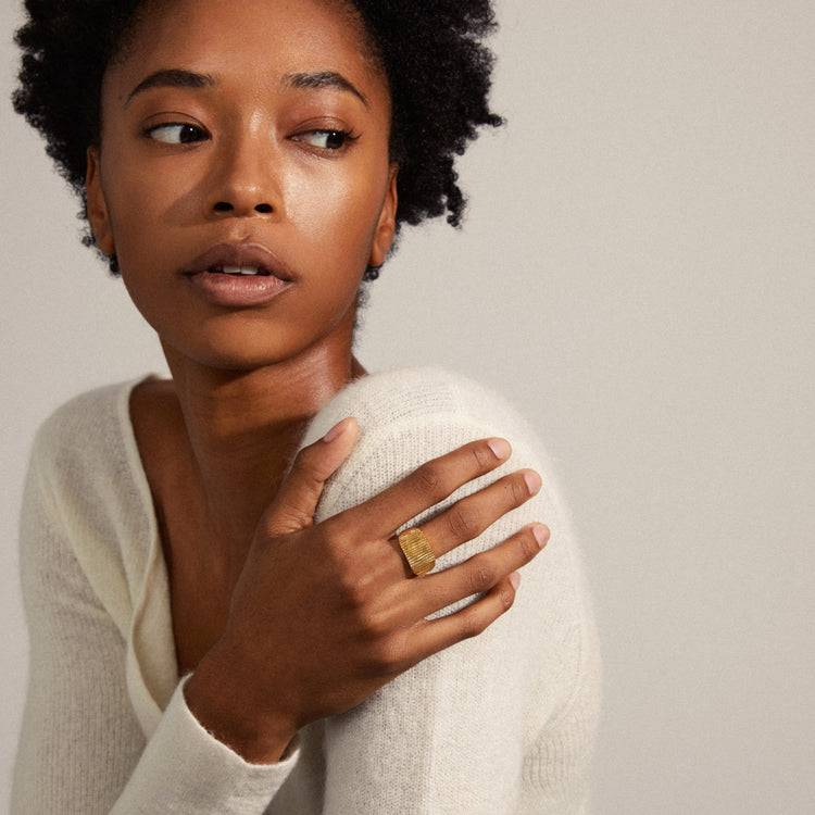 Pilgrim JEMMA Ring mit viereckigem Siegel, vergoldet Clearance-Verkauf
