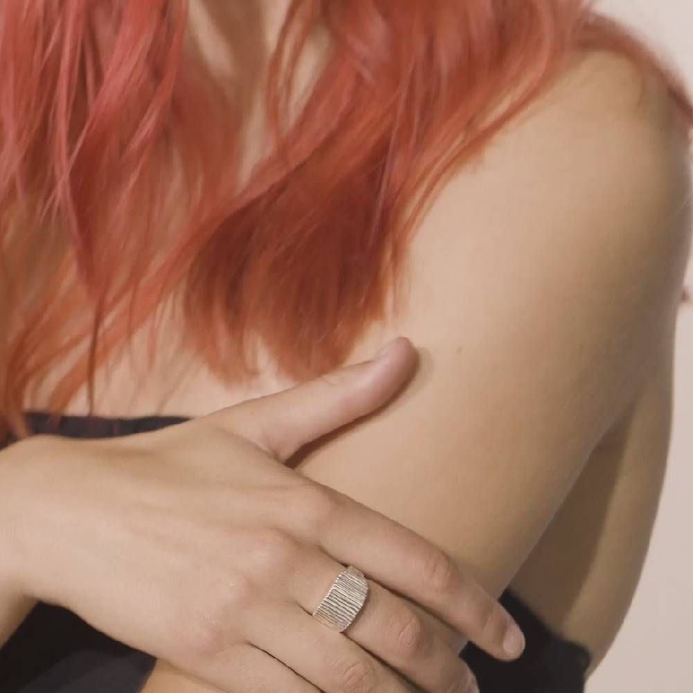 Pilgrim JEMMA Ring mit viereckigem Siegel, versilbert Kostenloser Versand